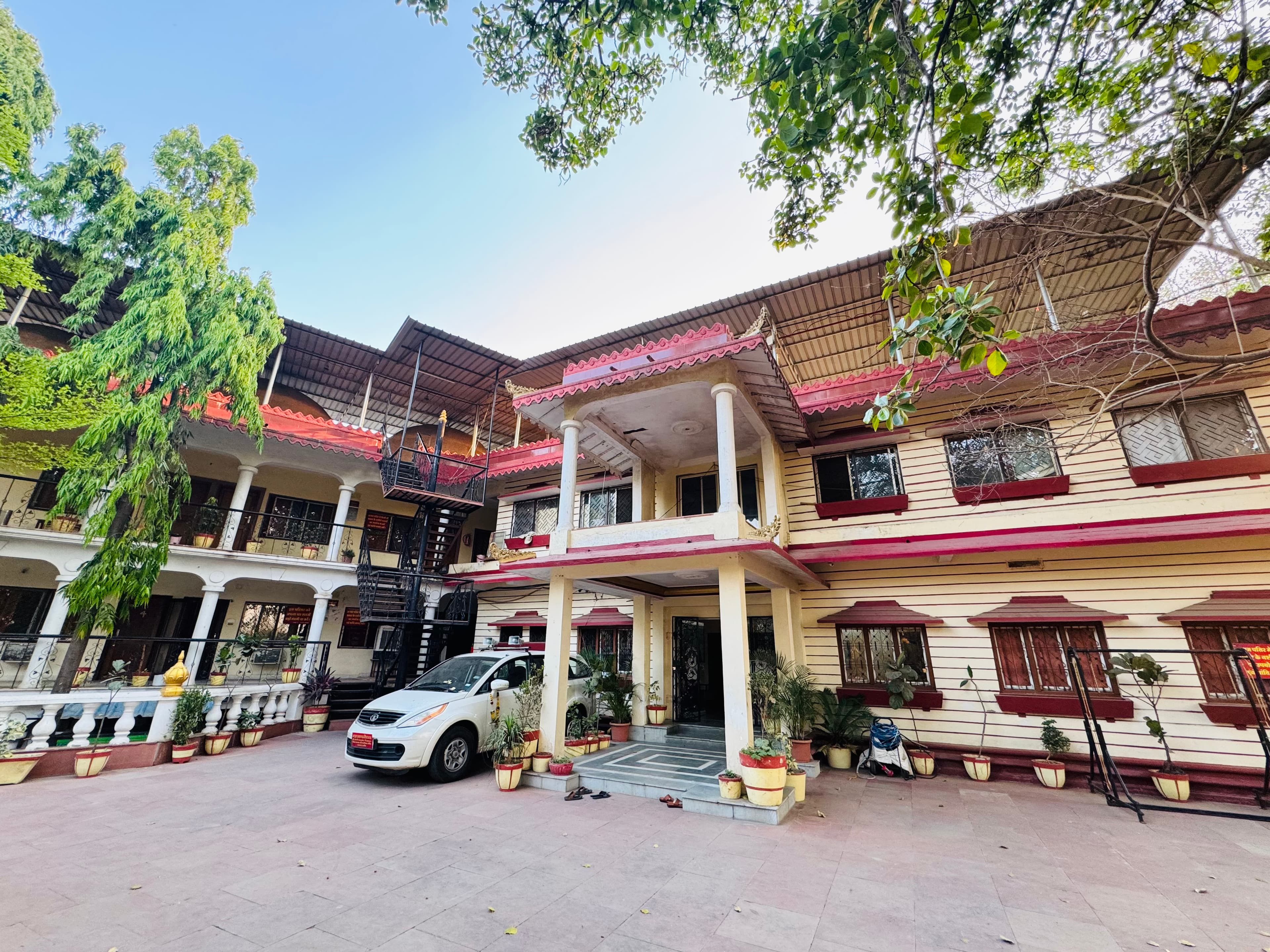Siddha Ashram